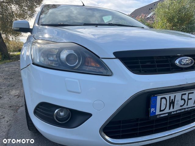 Ford Focus - 32