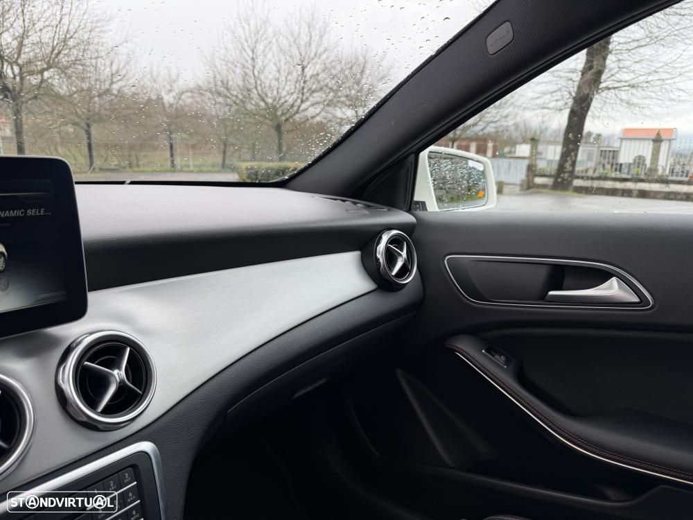 Mercedes-Benz GLA 220 d AMG Line - 24