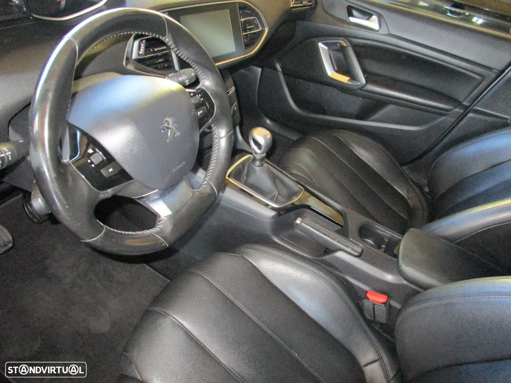Peugeot 308 SW BlueHDi 120 Stop & Start Allure - 11