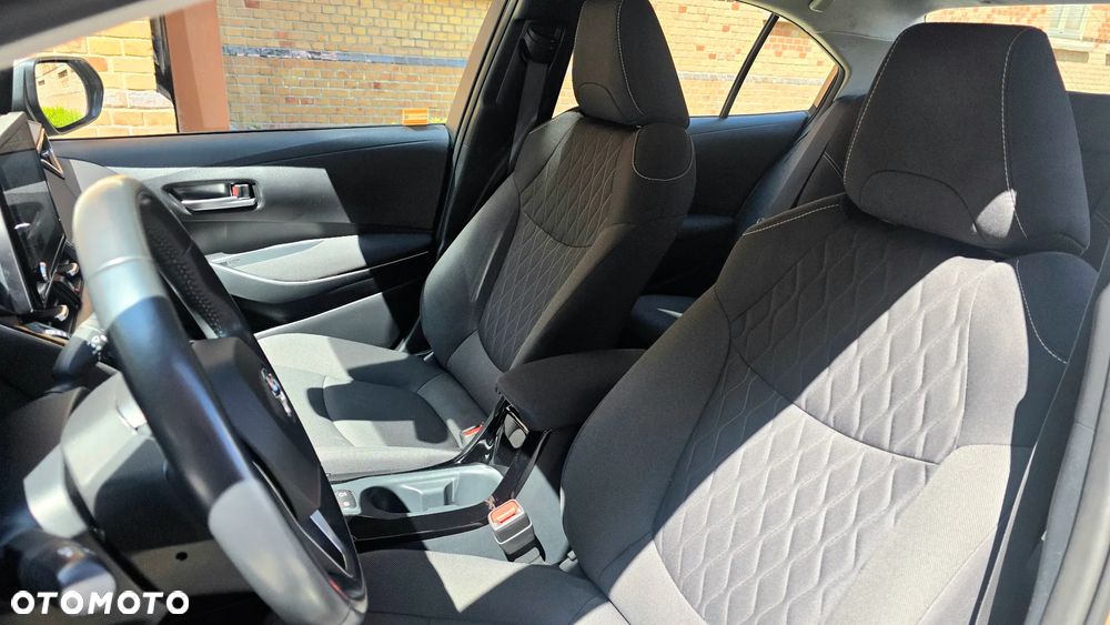 Toyota Corolla 1.8 Hybrid Comfort - 9