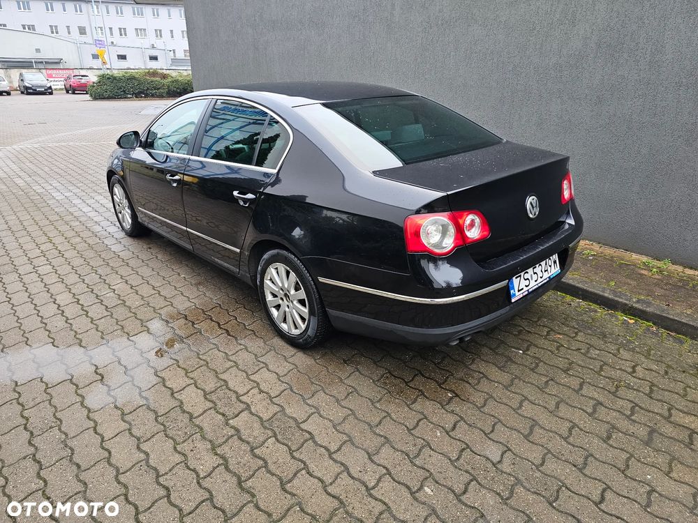 Volkswagen Passat 2.0 TDI Highline - 4