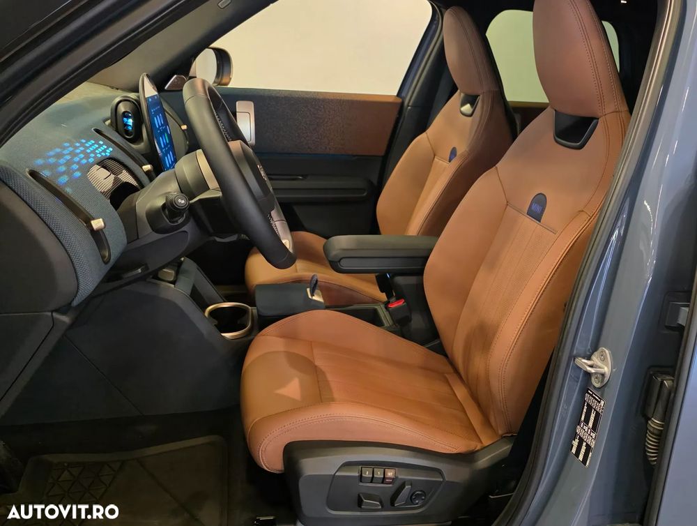 Mini Countryman - 8