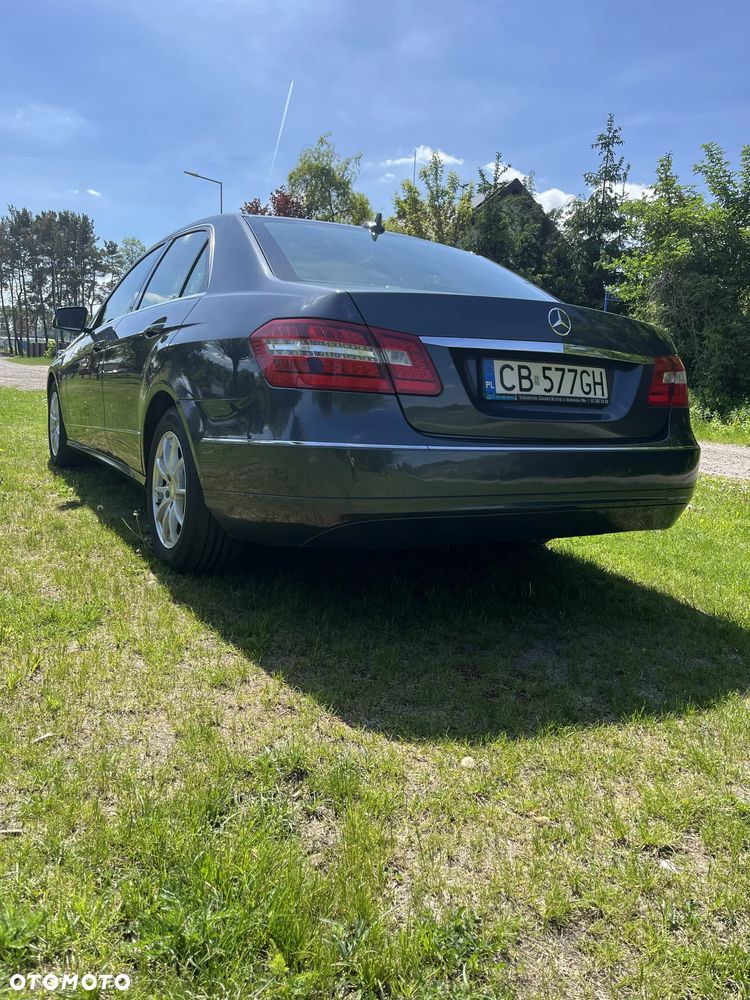 Mercedes-Benz Klasa E 200 CDI DPF BlueEFFICIENCY Automatik Elegance - 5