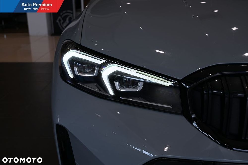 BMW Seria 3 320d xDrive mHEV - 21