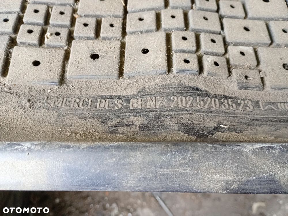 Dolna oslona silnika-pampers Mercedes c-klasa 202 93-01r - 5