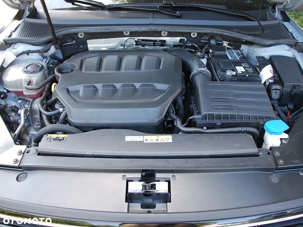 Volkswagen Passat 2.0 TSI Business DSG - 22