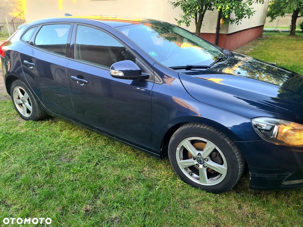 Volvo V40 D2 - 13