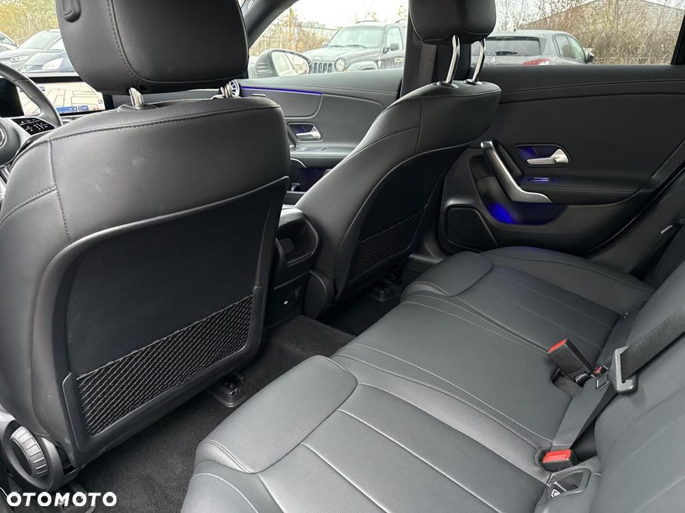 Mercedes-Benz CLA - 15