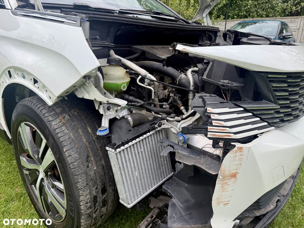 Peugeot 3008 PureTech 130 Stop & Start GPF Allure - 10