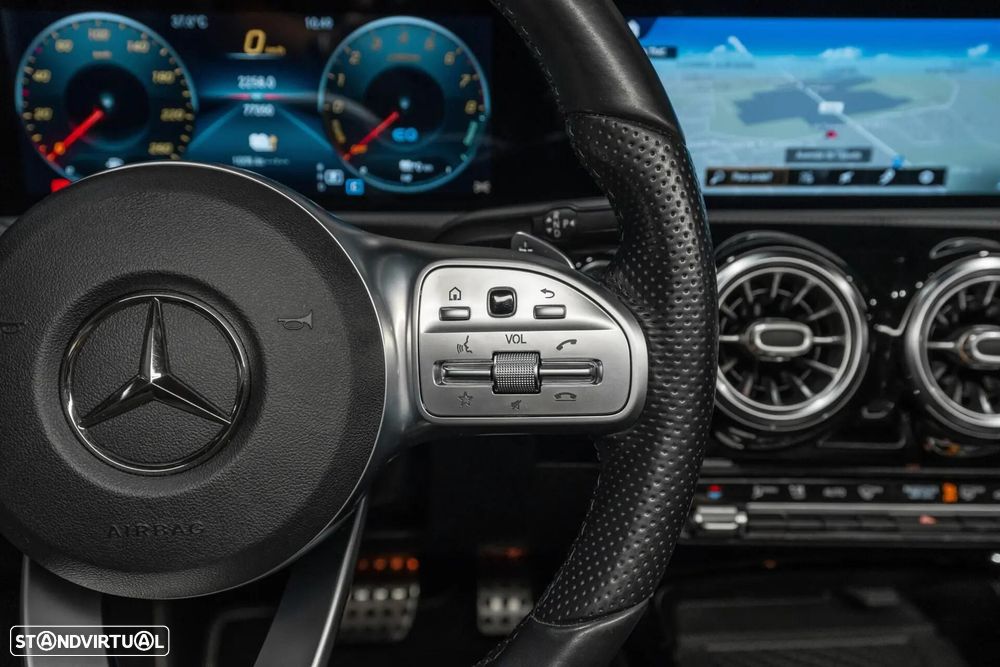 Mercedes-Benz A 250 Limousine e 8G-DCT AMG Line - 12