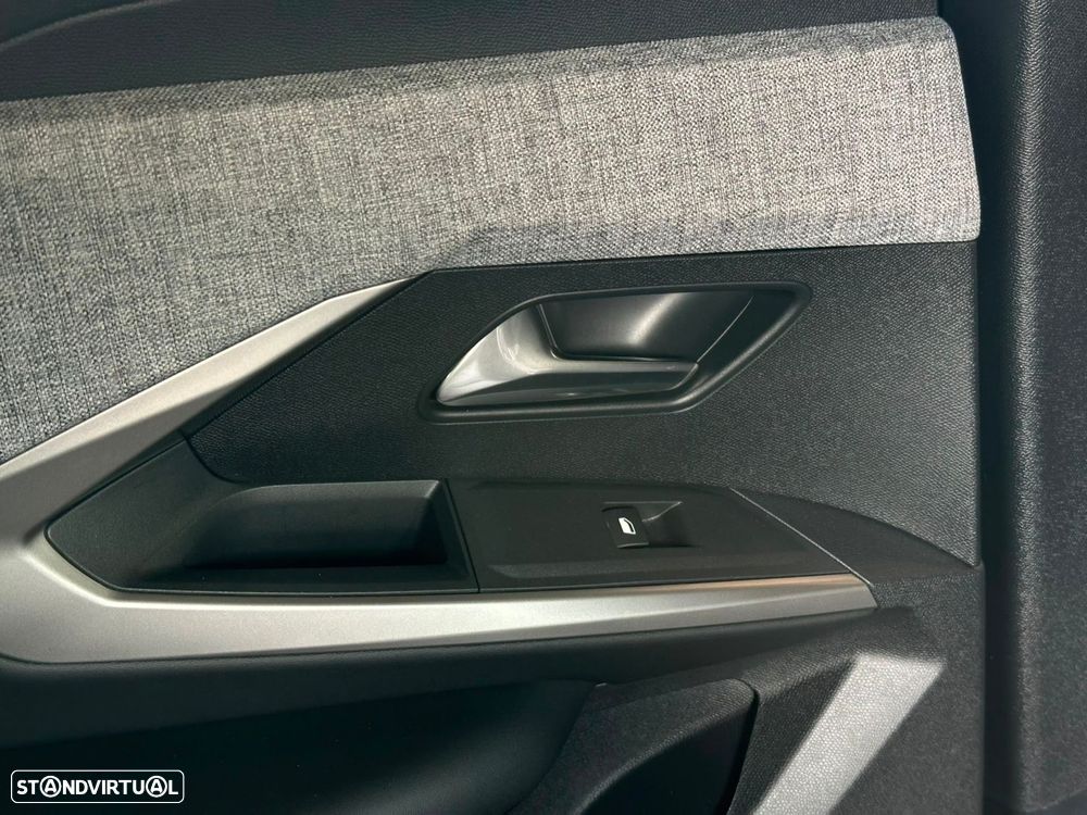 Peugeot 3008 1.2 Hybrid Allure e-DCS6 - 13