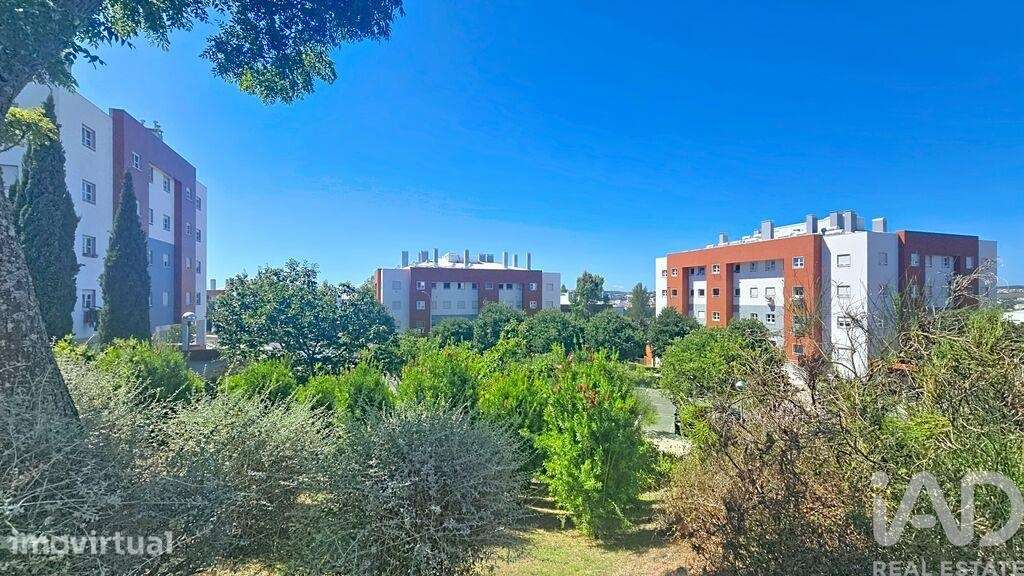 Apartamento T2 em Venteira de 87,00 m2