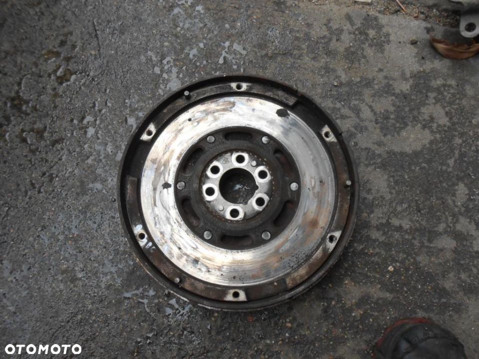 Audi A4 Passat B5 1.9 130 kolo dwumasowe sprzeglo - 2