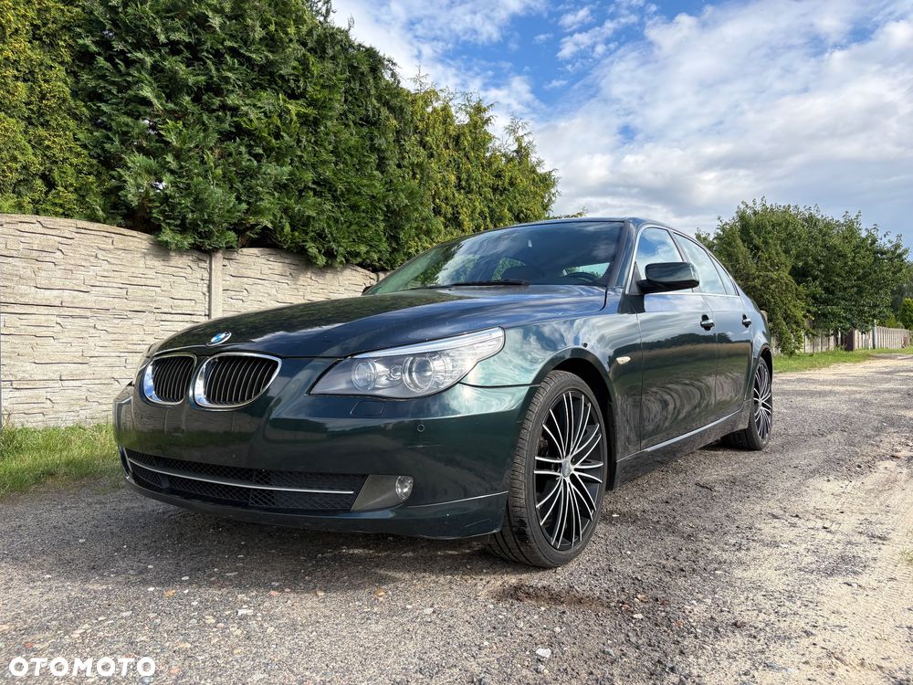 BMW Seria 5 523i Edition Exclusive - 1