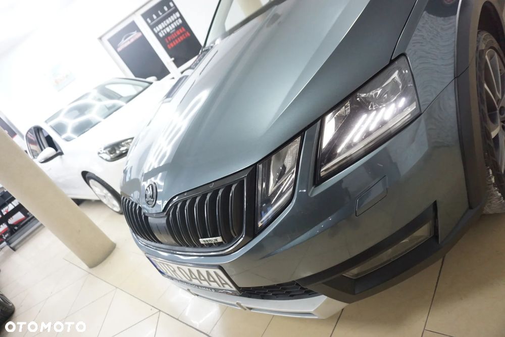 Skoda Octavia 2.0 TDI 4x4 DSG Scout - 11
