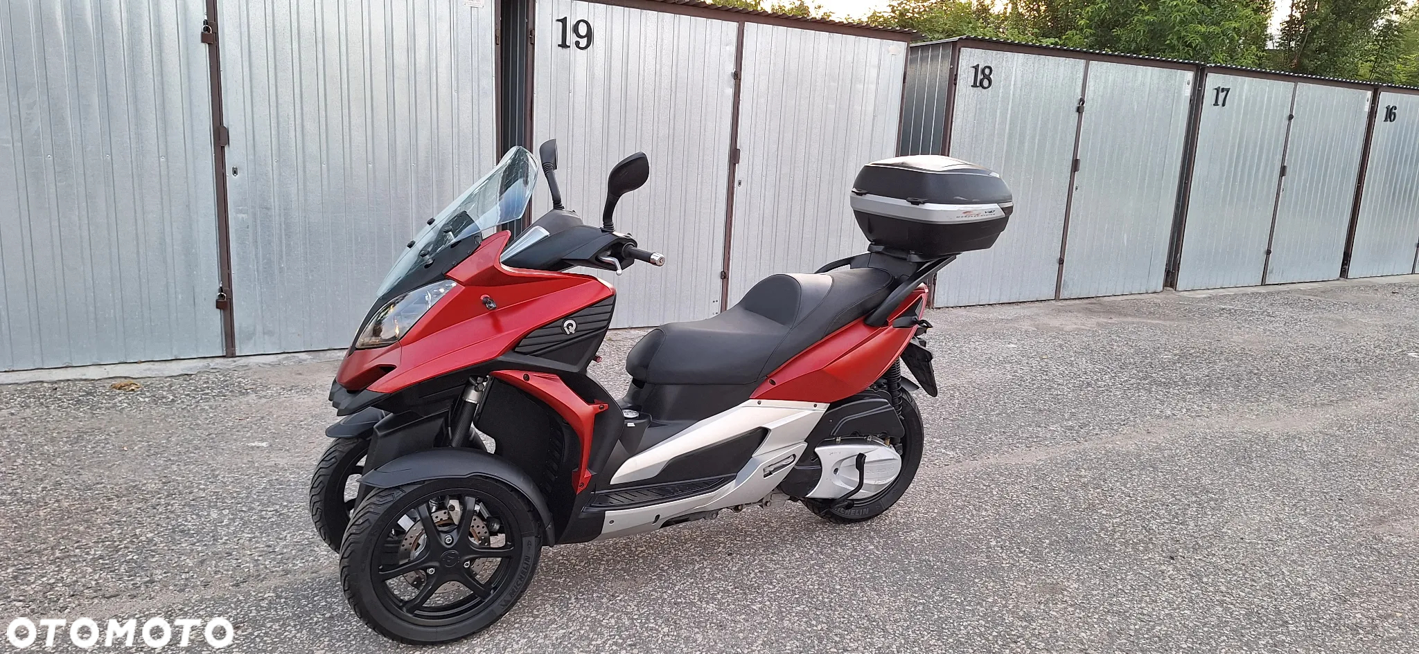Piaggio MP-3 - 2