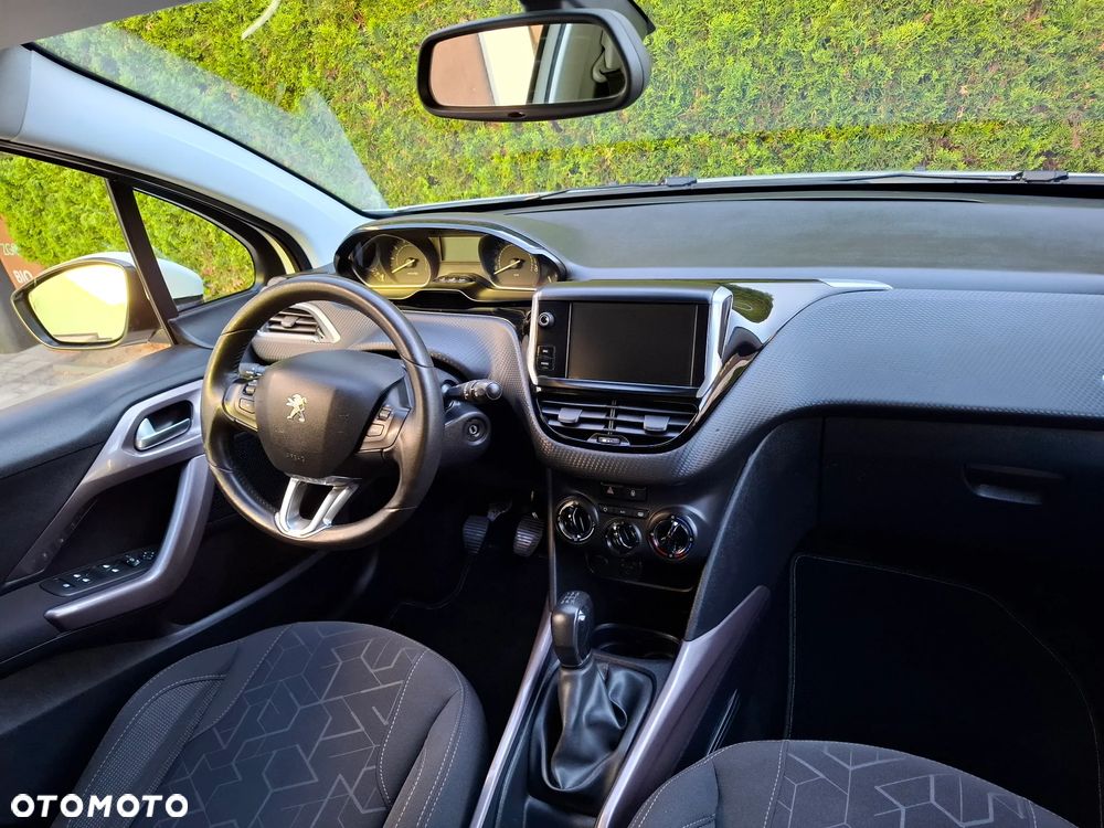 Peugeot 2008 PureTech 110 Stop&Start Urban Move - 18