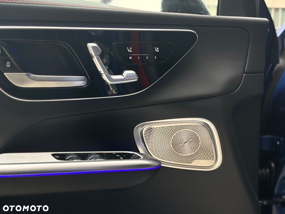 Mercedes-Benz GLC - 12