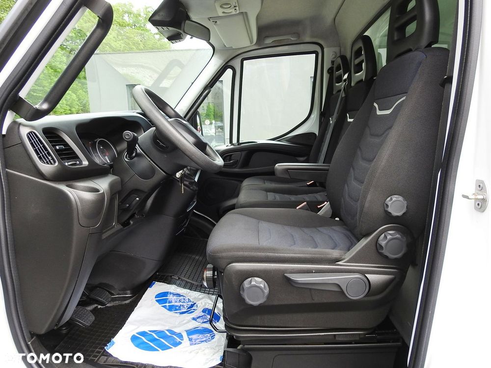 Iveco DAILY 35C14 KONTENER 8 PALET TEMPOMAT KLIMATYZACJA  BLIŹNIACZE KOŁA  140KM - 22