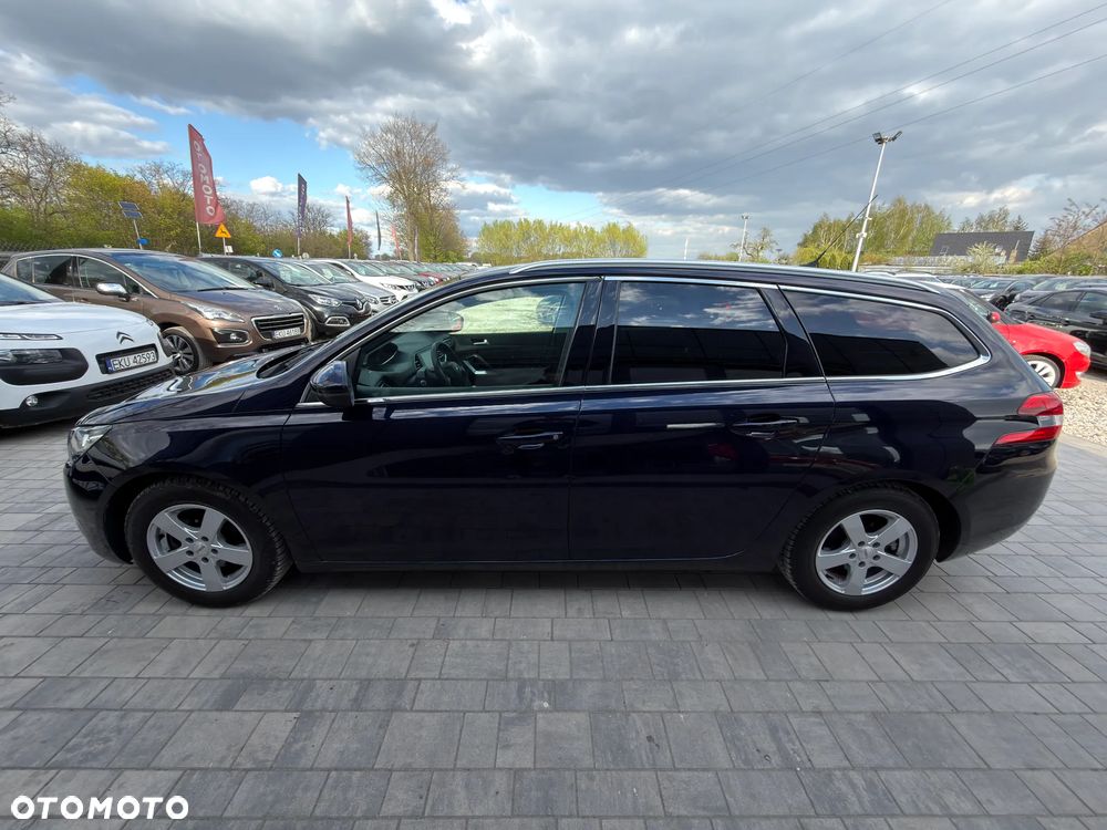 Peugeot 308 1.6 BlueHDi Allure S&S - 22