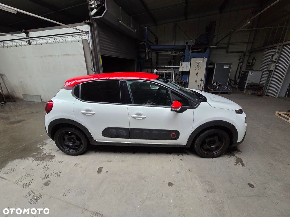 Citroën C3 1.2 PureTech Shine - 3