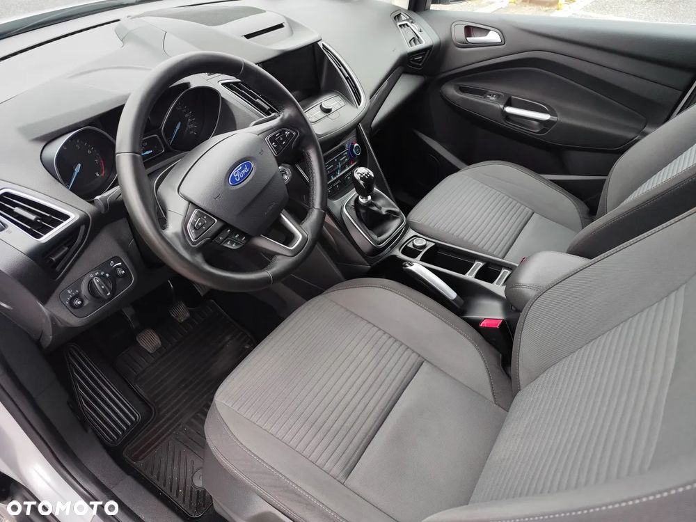 Ford C-MAX - 10