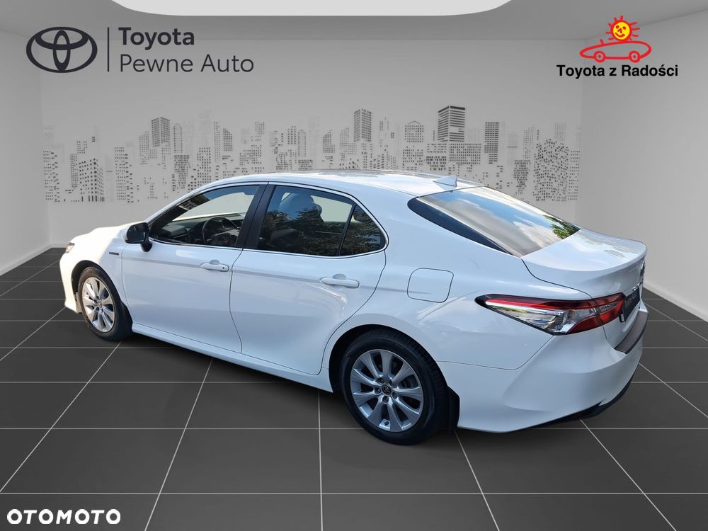 Toyota Camry 2.5 Hybrid Comfort CVT - 4