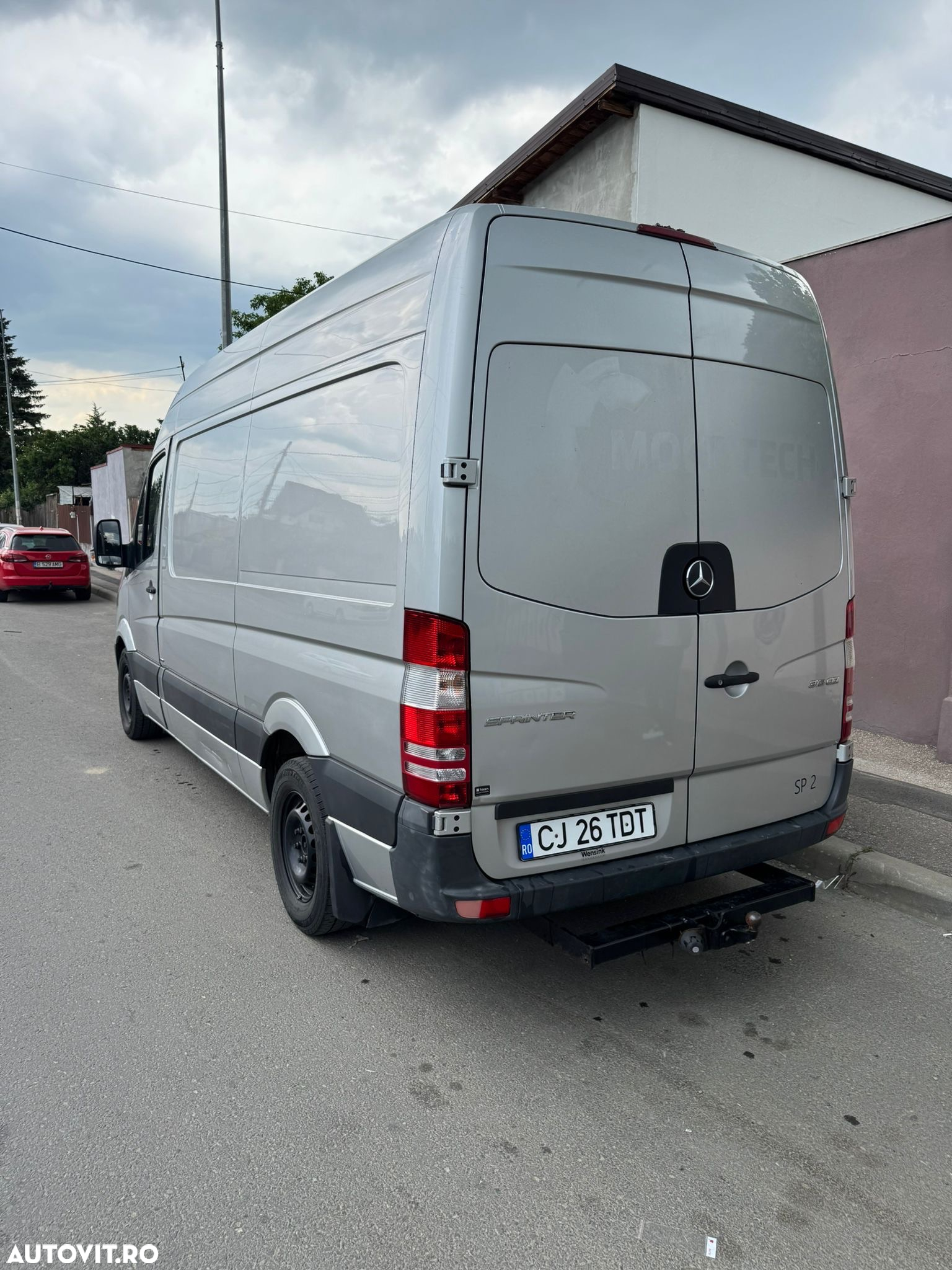 Mercedes-Benz Sprinter - 4