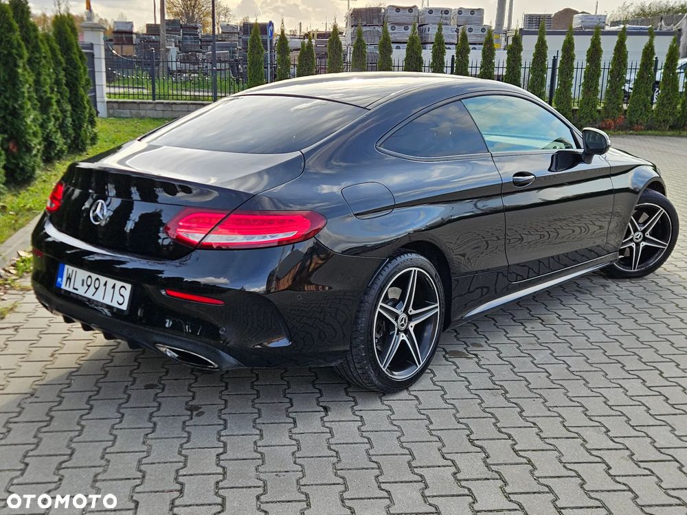 Mercedes-Benz Klasa C 300 9G-TRONIC - 36