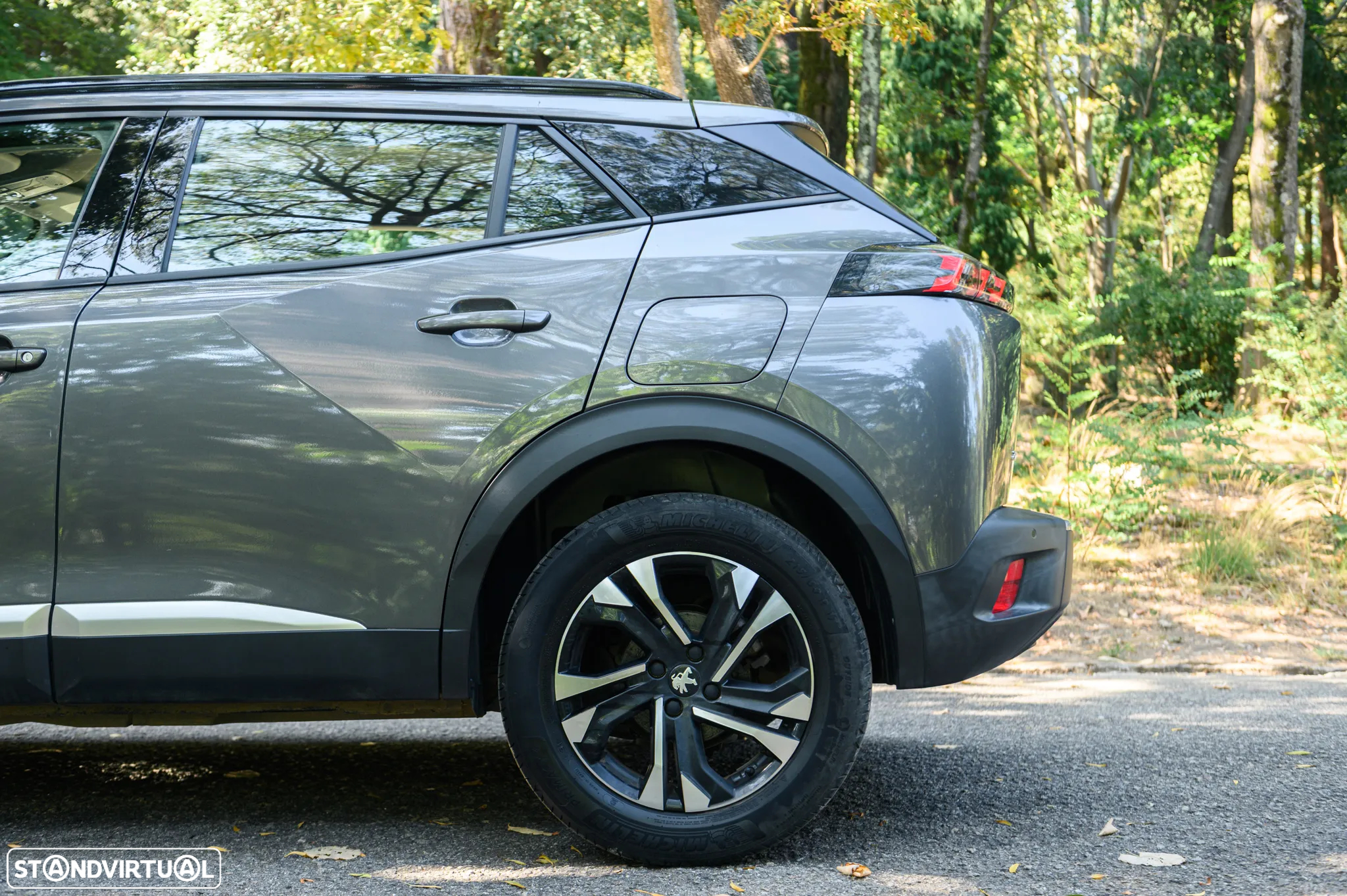Peugeot 2008 1.2 PureTech Allure Pack - 13