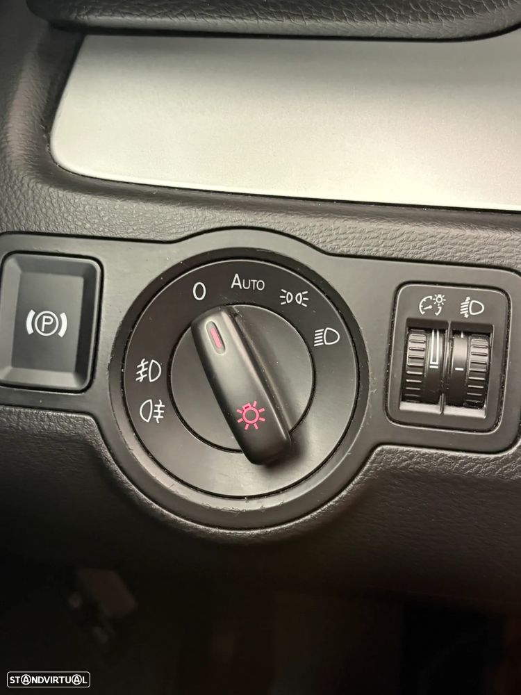 VW Passat Variant 1.6 TDI Confortline - 23
