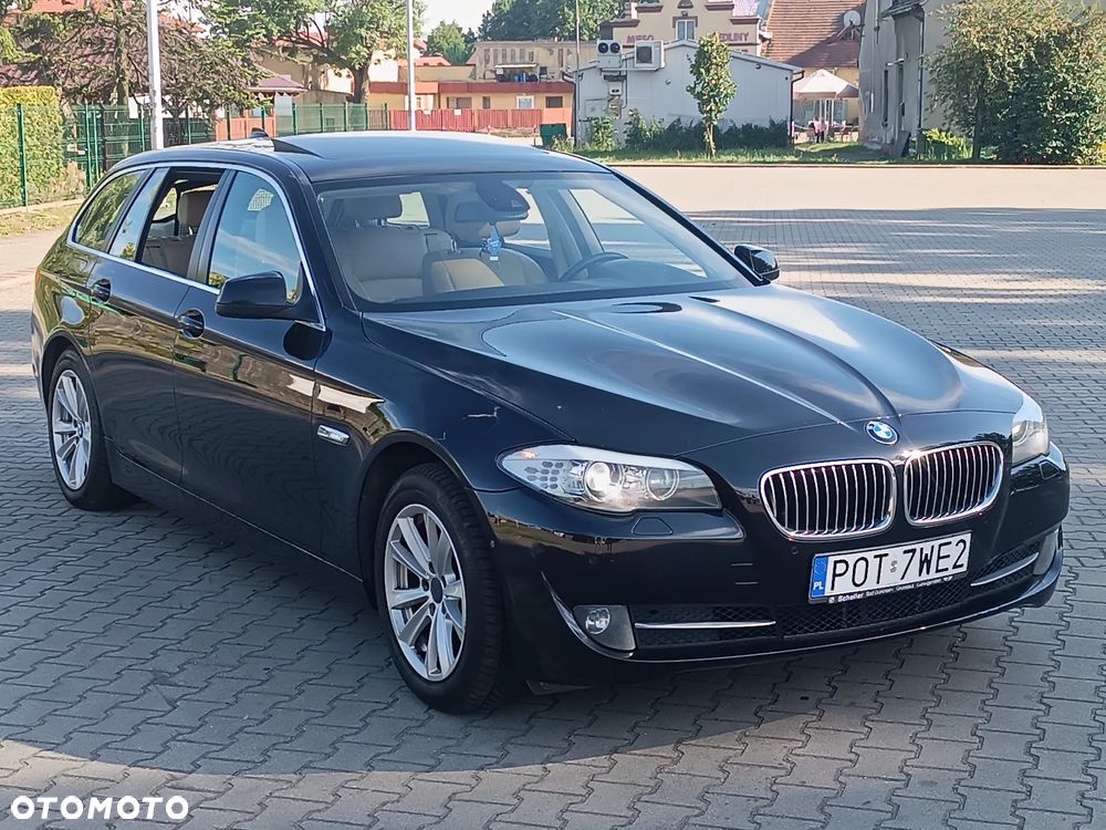 BMW Seria 5 520d Luxury Line - 2