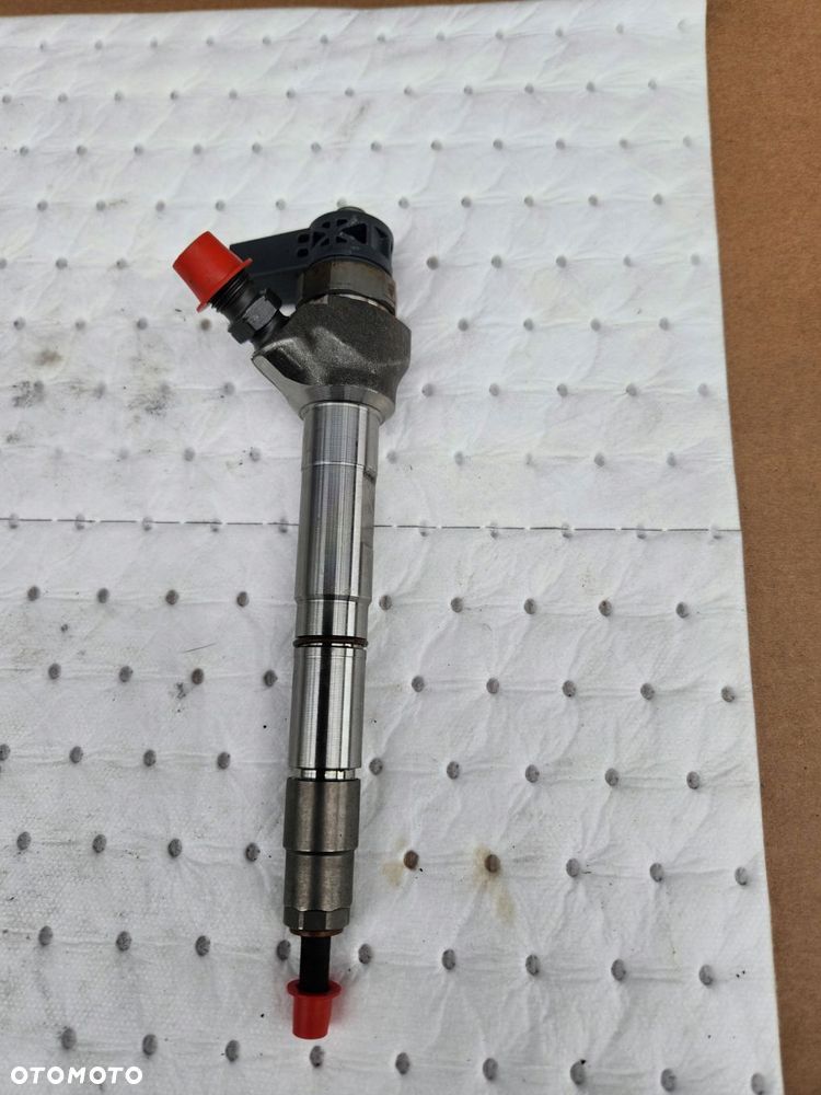 wtryskiwacz wtrysk 04l130277aj 0445110477 audi vw - 2