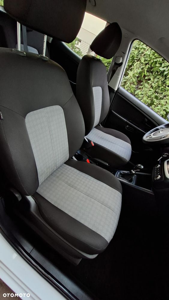 Kia Venga 1.4 CVVT Attract - 18