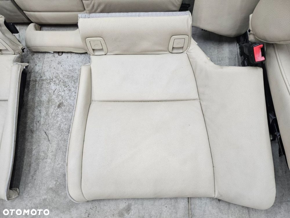 Fotele BMW E92 Coupe 04-12r. M-pakiet Sportseast kanapa tylna ANGLIK KOMPLET skóra beżowa CREMEBEIGE - 15