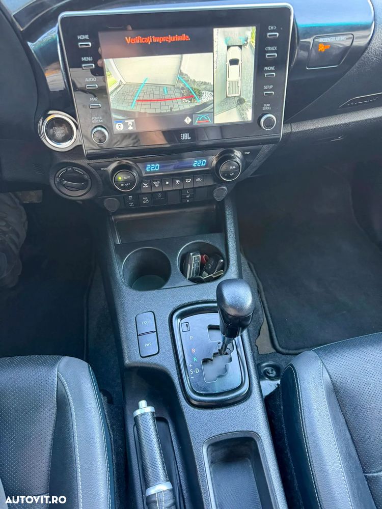 Toyota Hilux 2.8D 204CP 4x4 Double Cab AT Invincible - 8