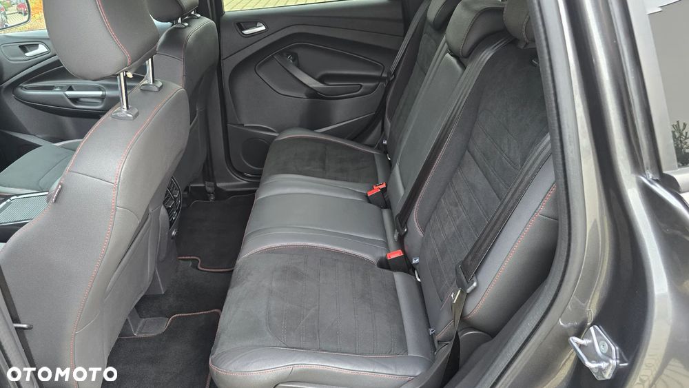 Ford Kuga 1.5 EcoBoost 4x4 ST-Line - 36