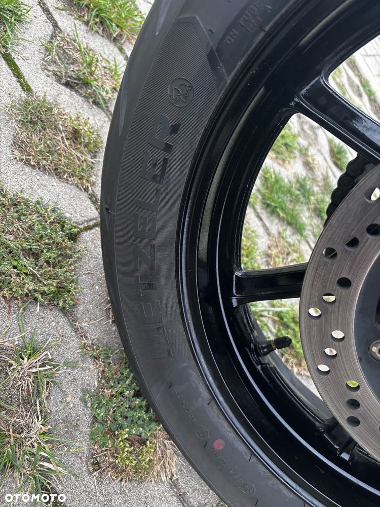 Suzuki V-STROM - 9