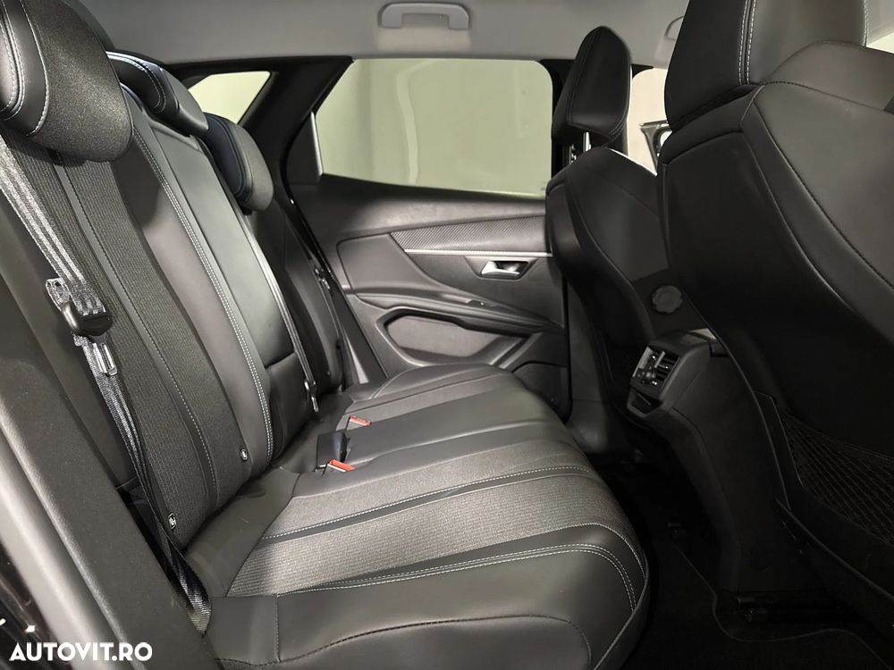 Peugeot 3008 - 13
