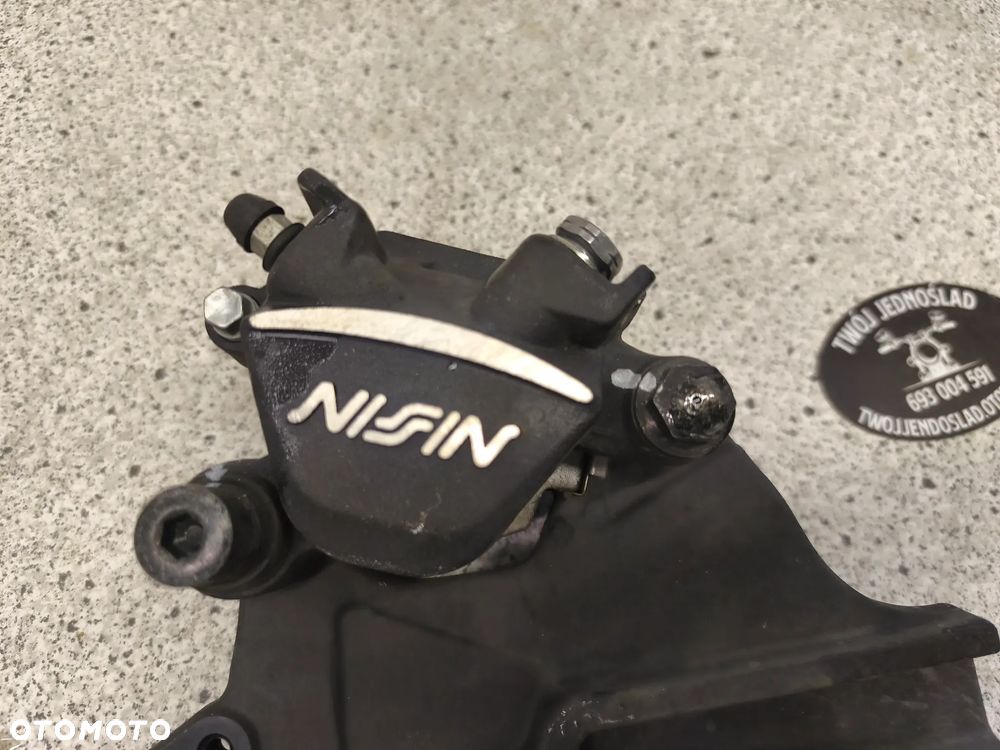 Zaciska hamulcowy tył, tylny Triumph Trident 660 2022 - 2