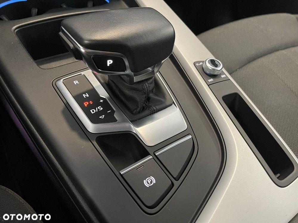 Audi A4 Limousine 35 TFSI mHEV S tronic - 21