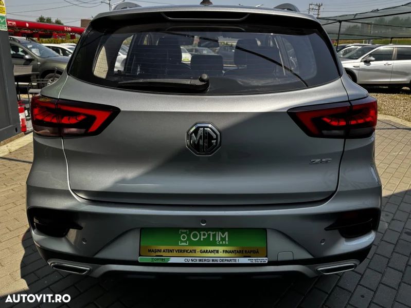 MG ZS 1.5 GSL 5MT Exclusive - 8
