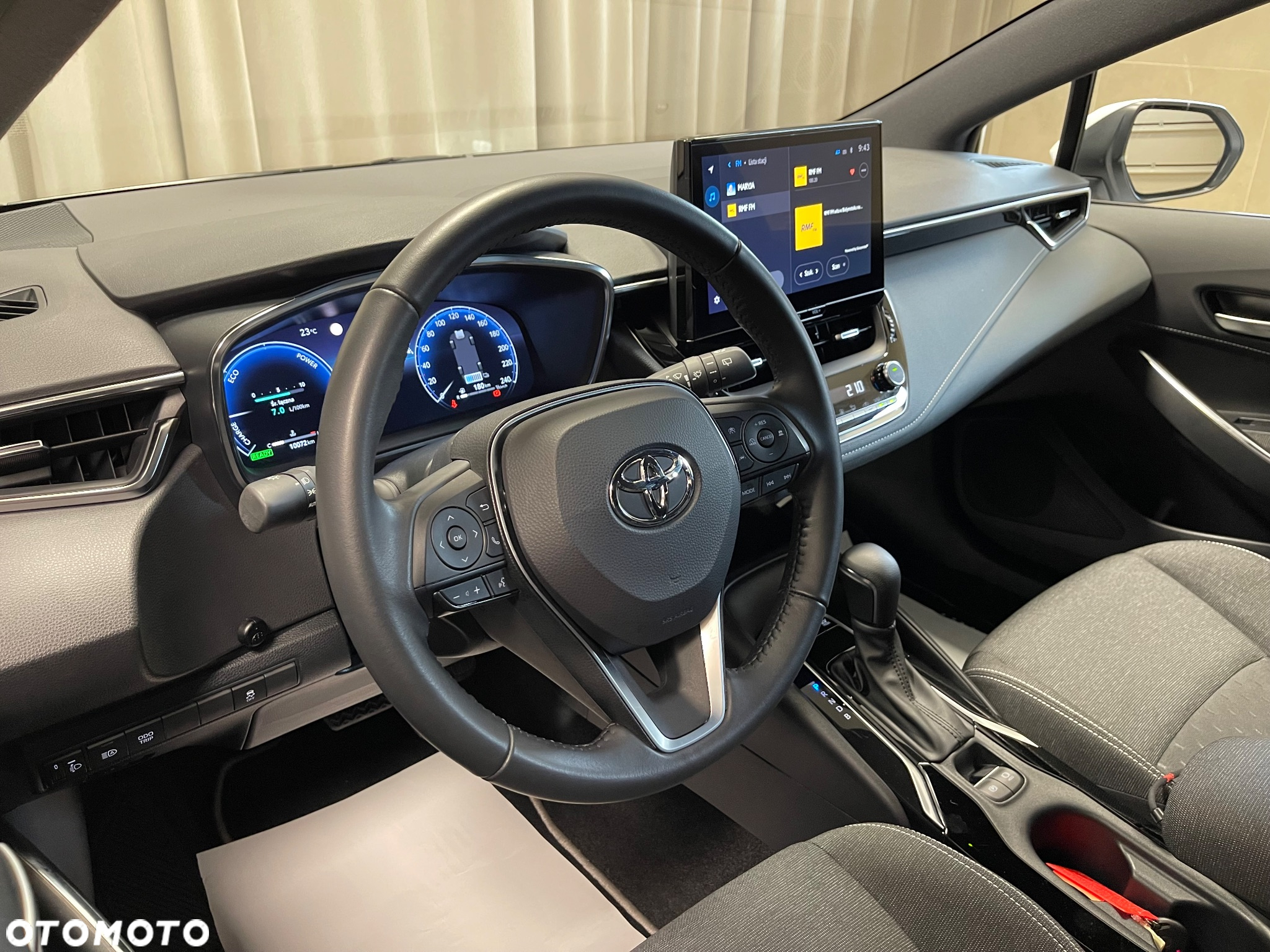 Toyota Corolla 1.8 Hybrid Comfort - 14