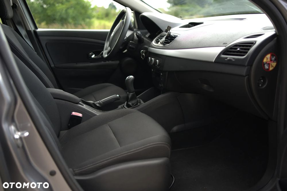 Renault Megane 1.6 16V Generation - 19