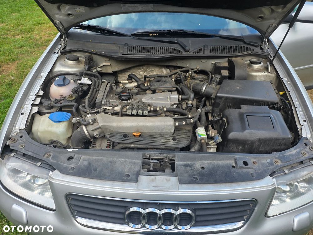 Audi A3 Sportback 1.8T Ambiente - 6