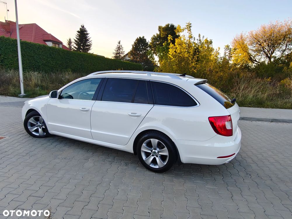 Skoda Superb 2.0 TDI DSG Ambition - 18