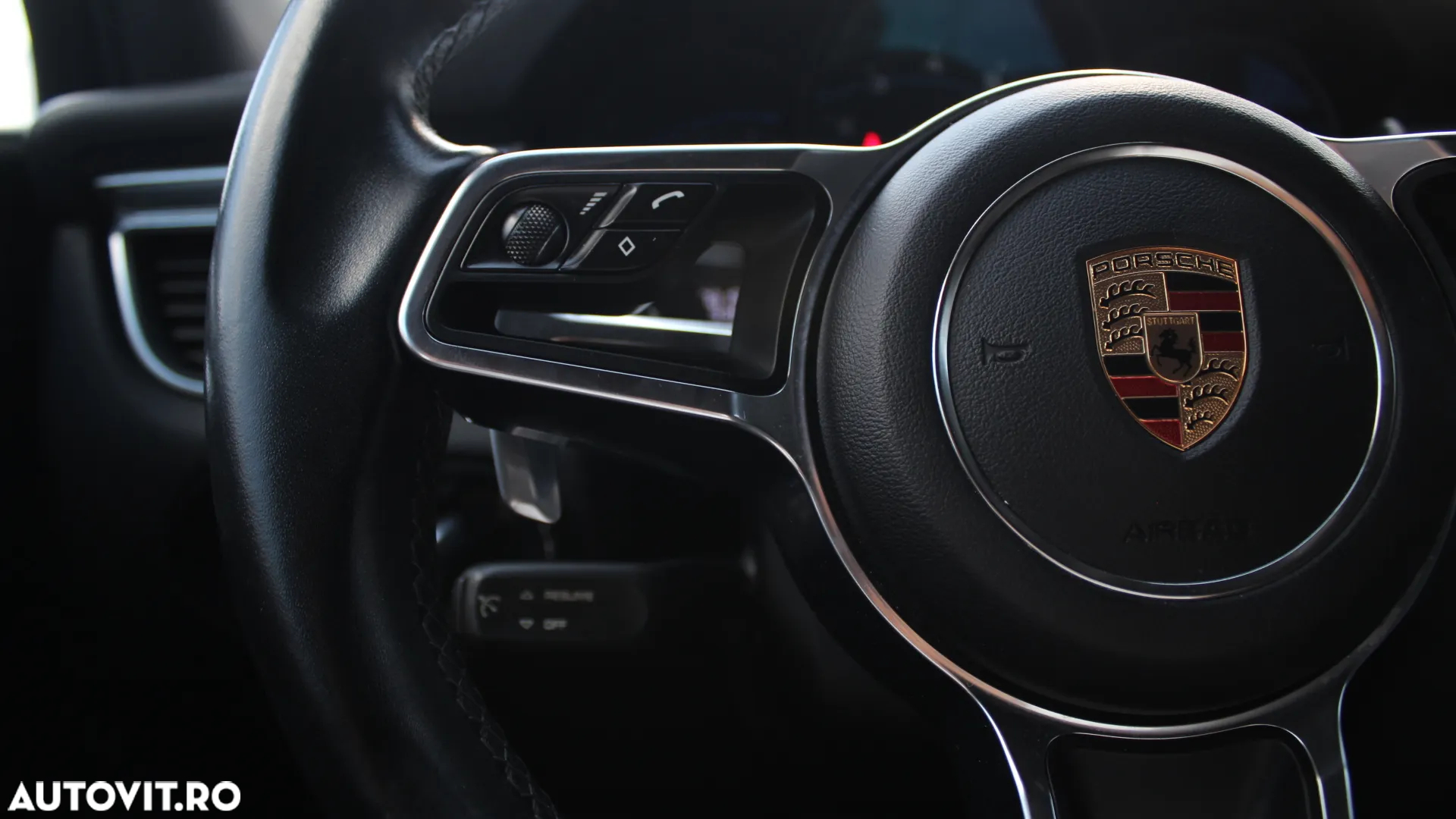 Porsche Macan Standard - 8