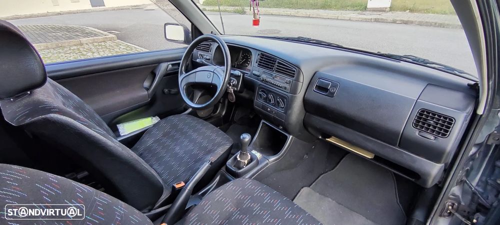 VW Golf 1.9 D CL - 7