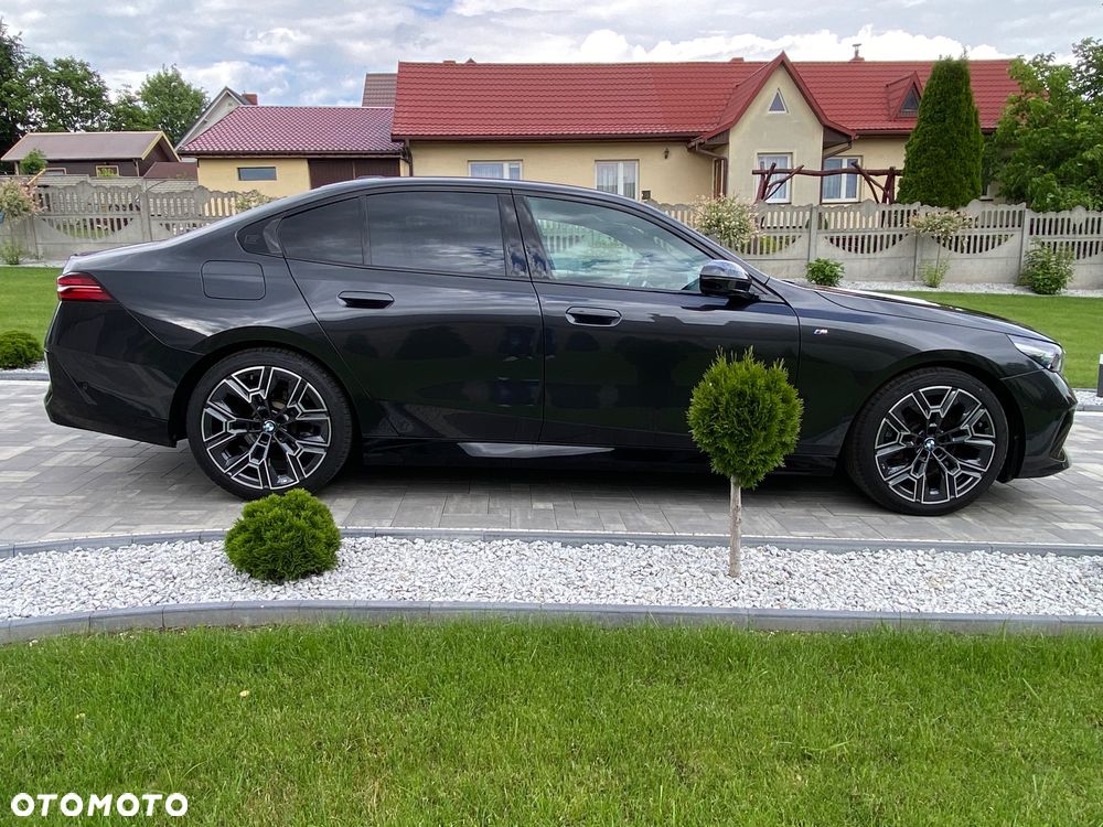 BMW Seria 5 520d xDrive - 10