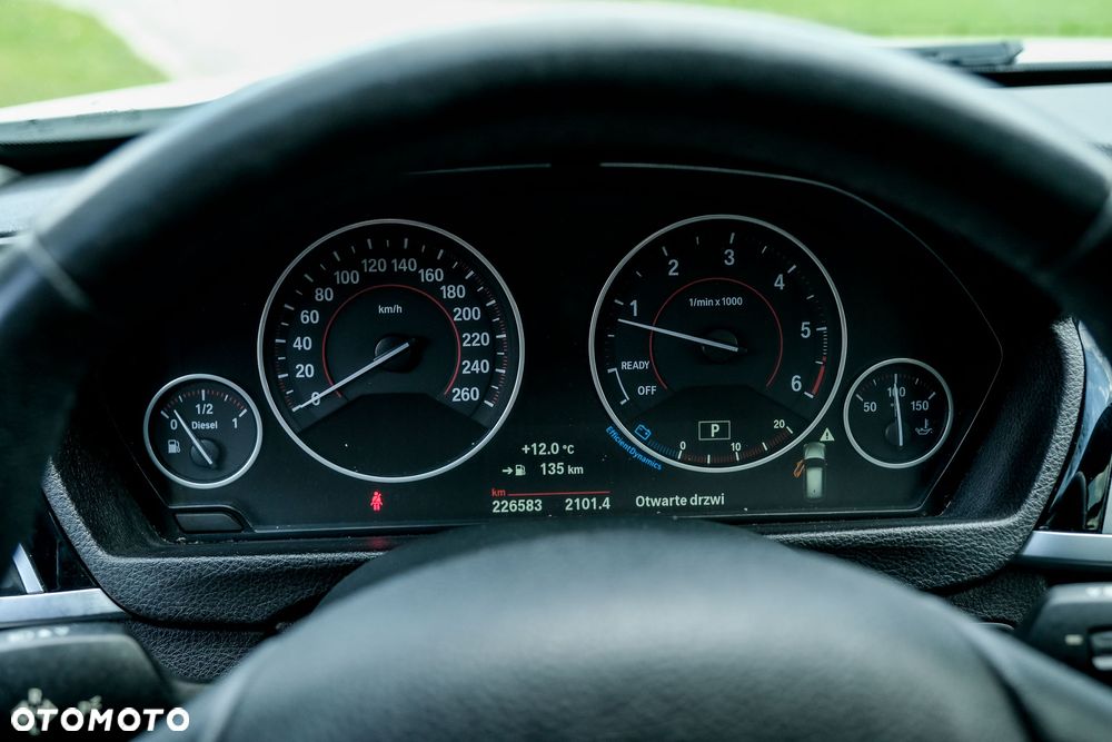 BMW Seria 3 320d Sport Line - 22